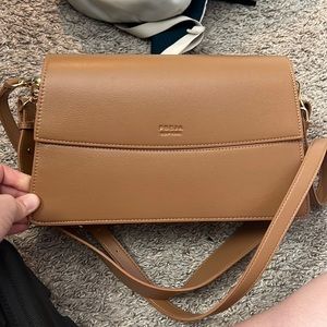 FREJA NEW YORK
Mini Shoulder Bag Camel color